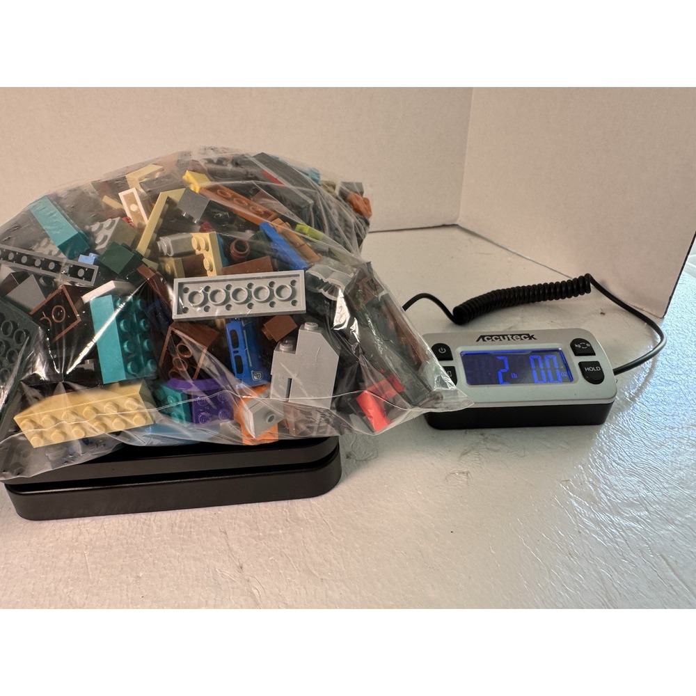 LEGO - 2 Pounds Random Bulk Lot Bricks And Pieces.  Bags Will Be Picked Randomly - Picture 8 of 9